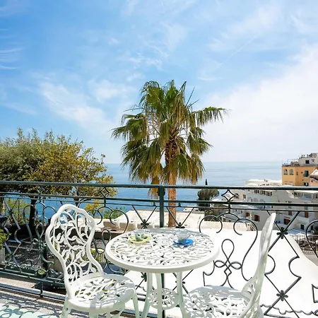 Πανσιόν Casa Consilla *